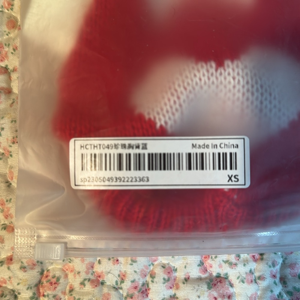 Sweater - Picture 4 of 4